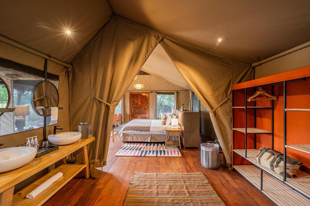 Royal Mara Safari Lodge